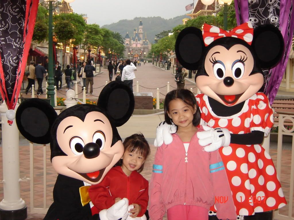 Disneyland Minnie