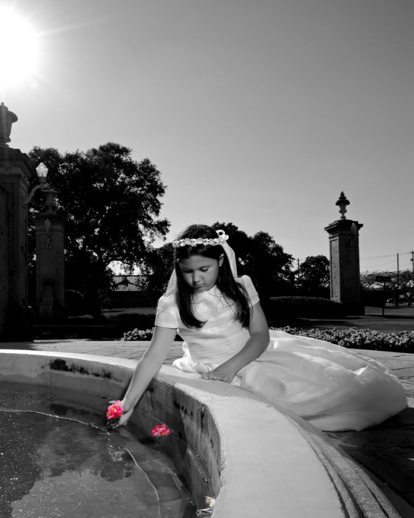 IMAGE: http://i393.photobucket.com/albums/pp17/whoshotyaphotography/24scsss.jpg