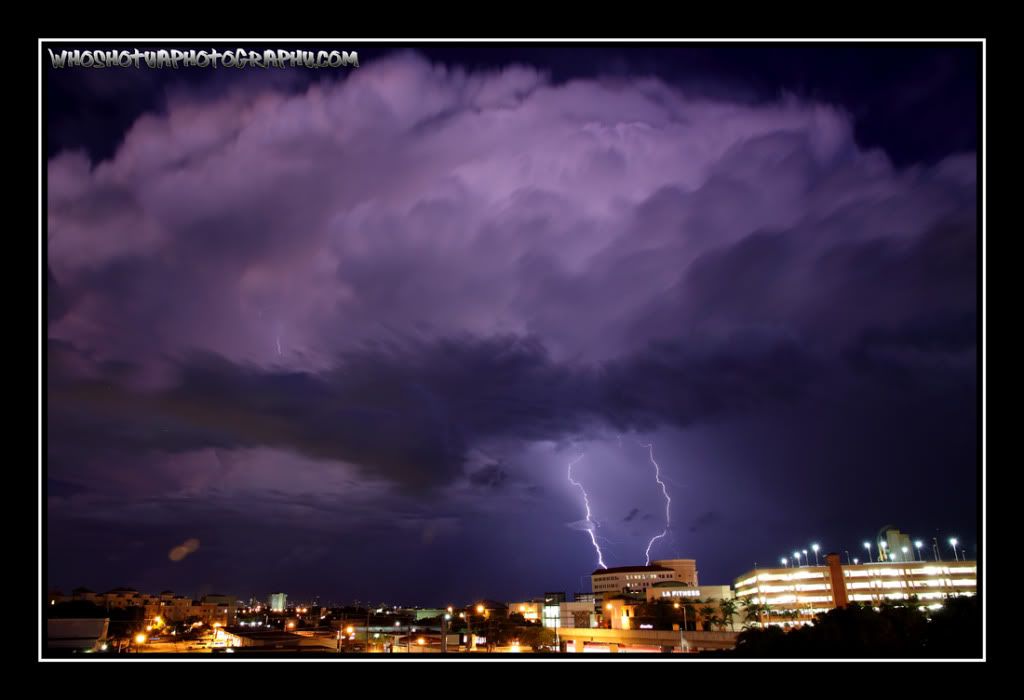 IMAGE: http://i393.photobucket.com/albums/pp17/whoshotyaphotography/2ss.jpg