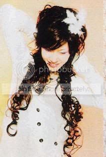 http://i393.photobucket.com/albums/pp14/cutelittleinu/Miyavi/flzfdktk.jpg